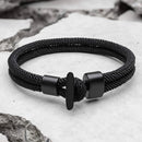 Uma pulseira Milan Line da série Ocean, com um design de corda trançada em formato de âncora