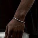 Uma pulseira trançada elegante que exala sofisticação e luxo